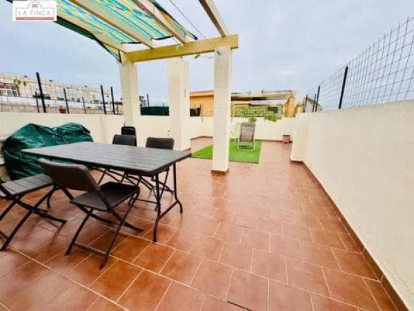 Venta de piso en Barrio Olletas - Sierra Blanquilla, Málaga
photo 1
