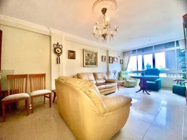 Venta de piso en Barrio Olletas - Sierra Blanquilla, Málaga
thumbnail 1