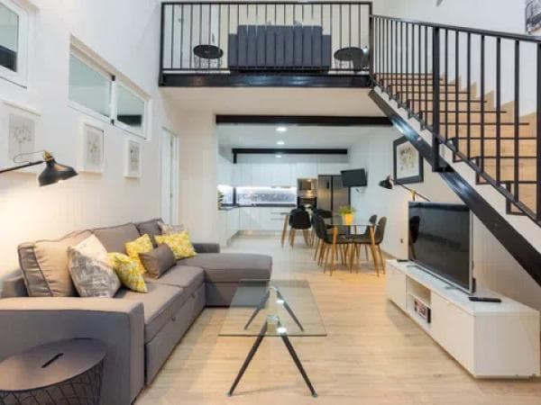 Duplex en venta en Calle Conde de Cienfuegos, Málaga photo 1