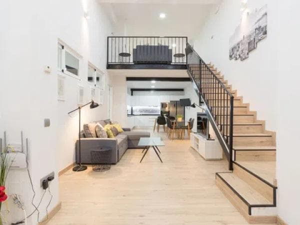 Duplex en venta en Calle Conde de Cienfuegos, 4, Málaga thumbnail 2
