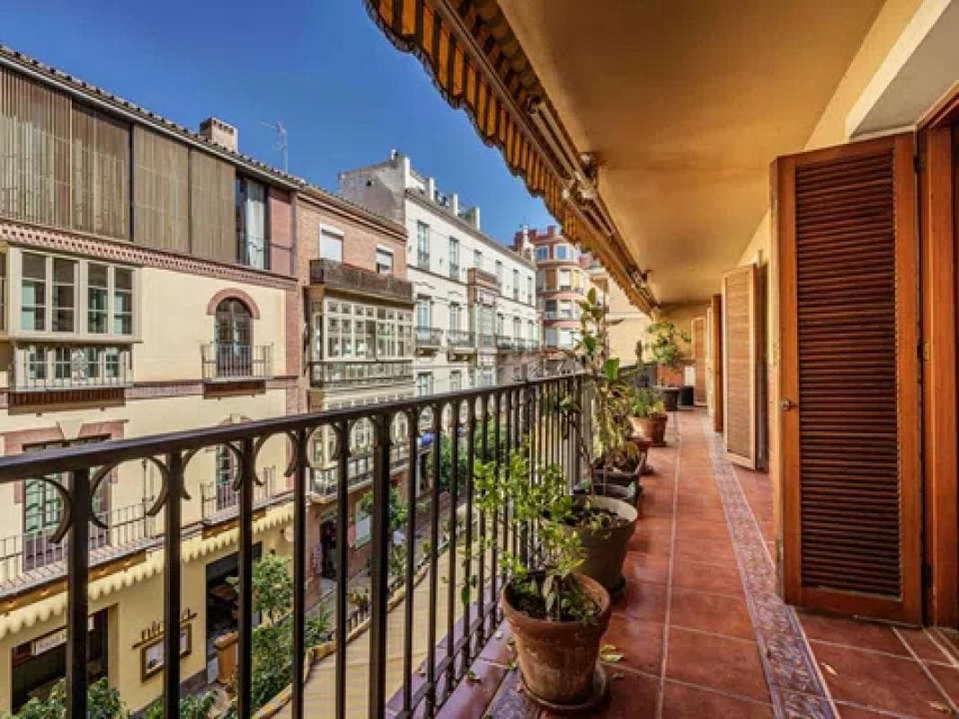 Sprzedaż mieszkania w Calle Casapalma, Málaga
photo 3
