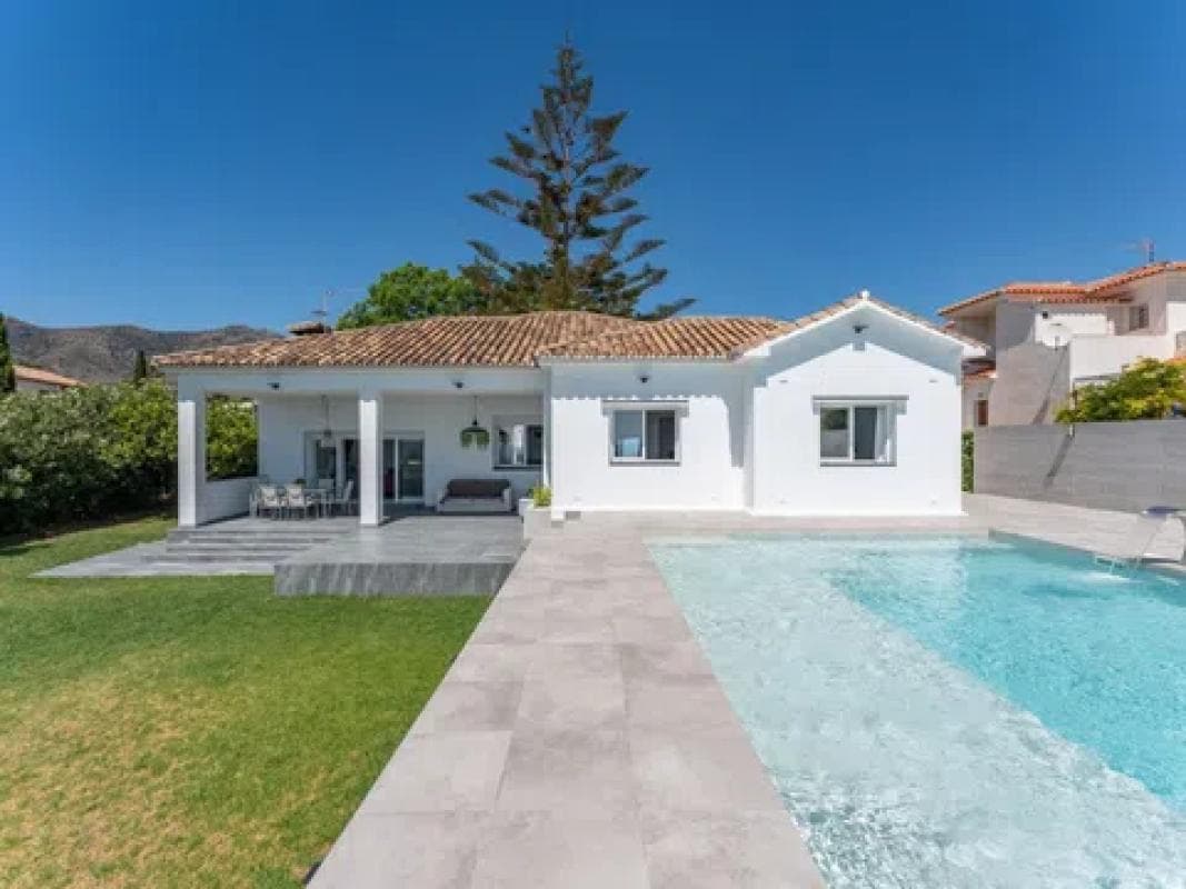 Продажа отдельного шале в Barrio Cortijo de Maza-Finca Monsalvez-El Olivar, Малага photo 3