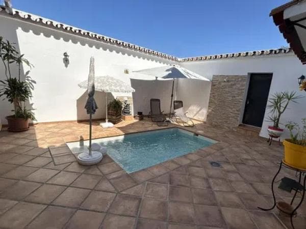 Chalet adosado photo 1