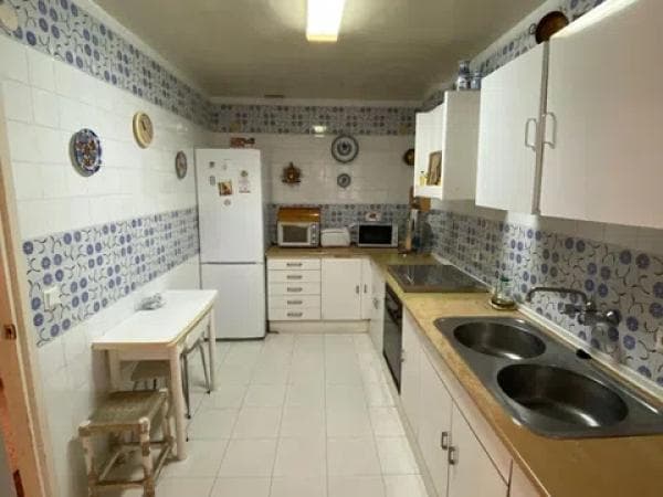 Venta de piso en Barrio Ciudad Jardín, Málaga
photo 1