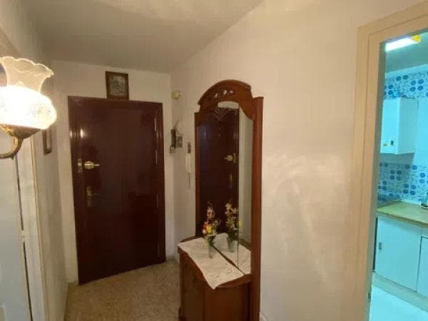 Venta de piso en Barrio Ciudad Jardín, Málaga
thumbnail 2