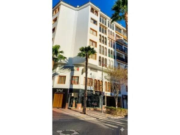 Продажа квартиры на Avenida Madrid, Кальпе
photo 1