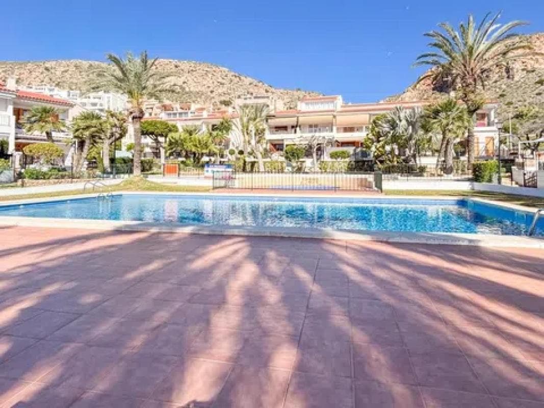 Venta de piso en Avenida de la Armada Española, Santa Pola
photo 2