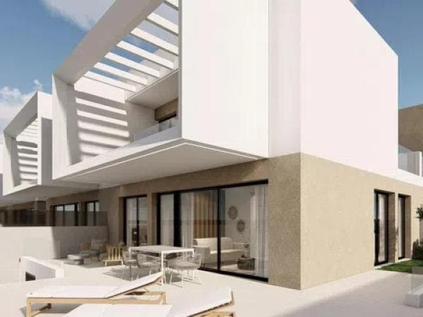 Chalet pareado photo 2