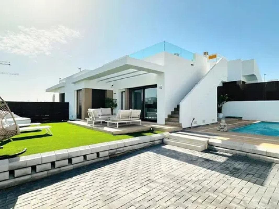 Venta de chalet adosado en Desamparados-Hurchillo-Torremendo , Orihuela photo 3