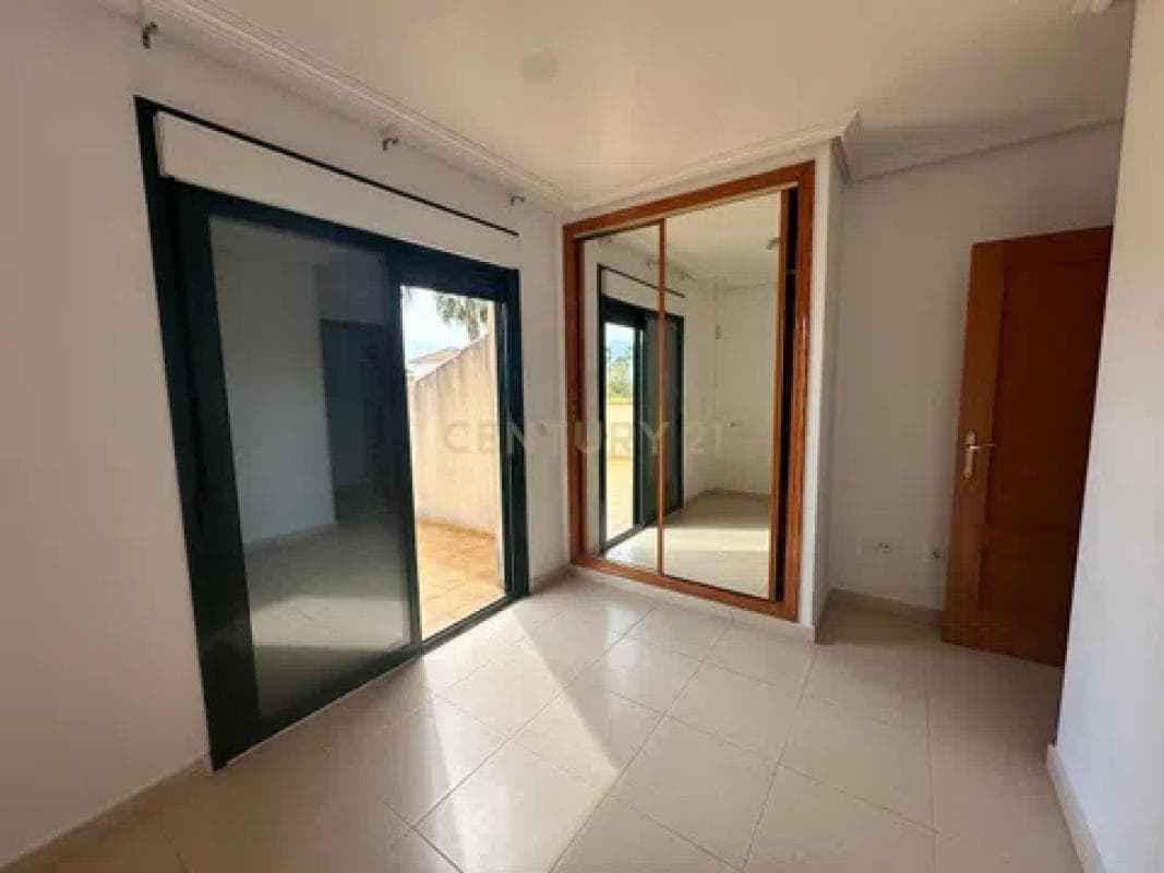 Venta de chalet adosado en Calle Segovia, 1 , Almoradí photo 4