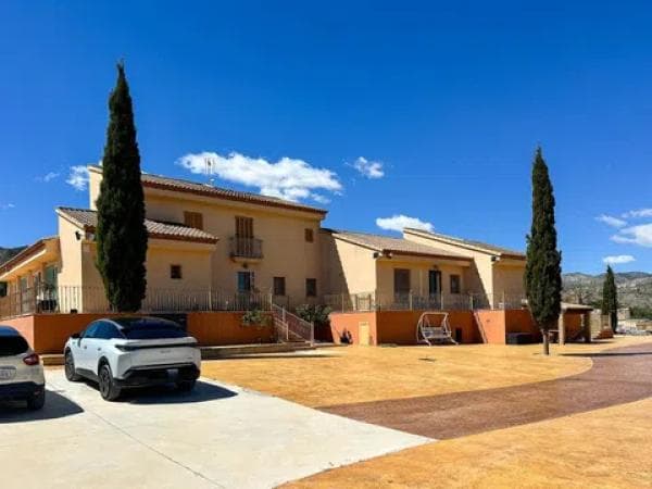 Casa independiente thumbnail 2