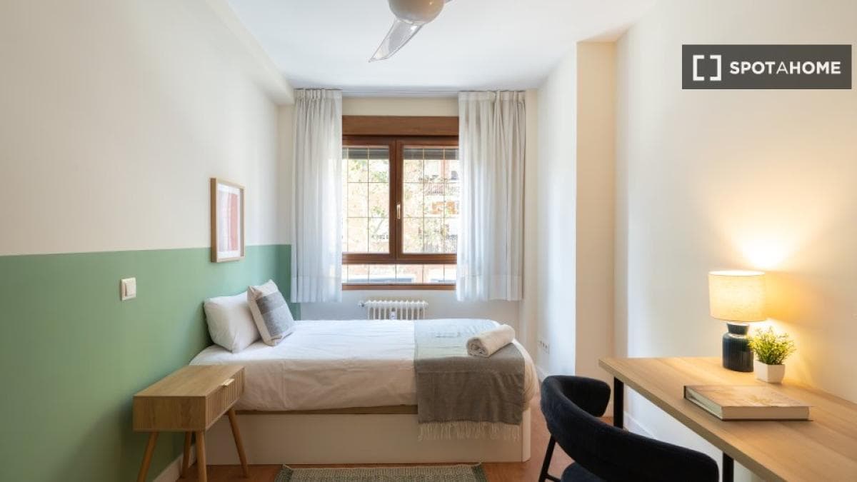 Properties for sale and rent in Spain photo 3
