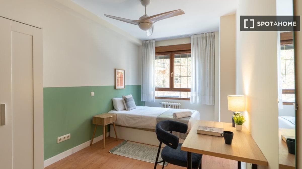 Properties for sale and rent in Spain photo 5