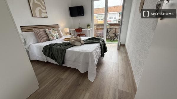Habitación en piso compartido en alquiler en Alcorcón thumbnail 1