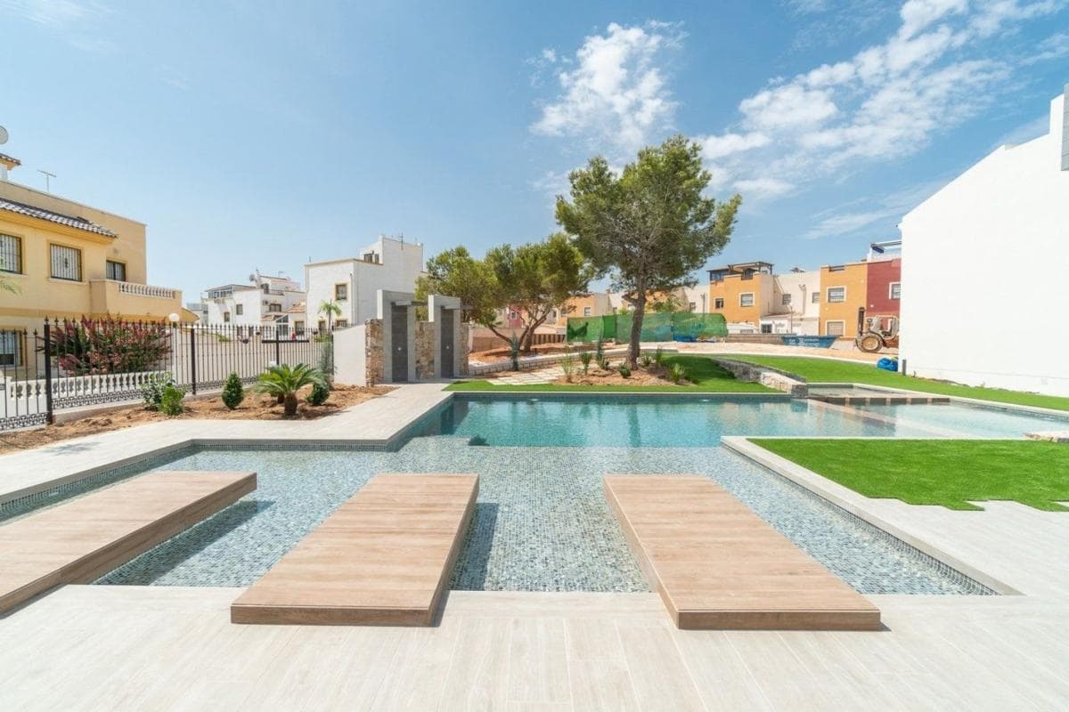 Продажа отдельного шале в Barrio Los Balcones - Los Altos del Edén, Торревьеха photo 2