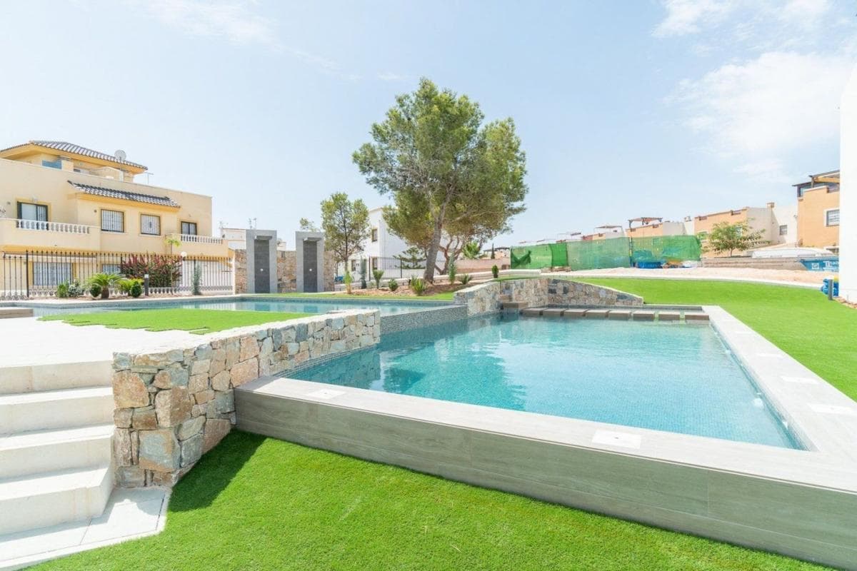 Продажа отдельного шале в Barrio Los Balcones - Los Altos del Edén, Торревьеха photo 4