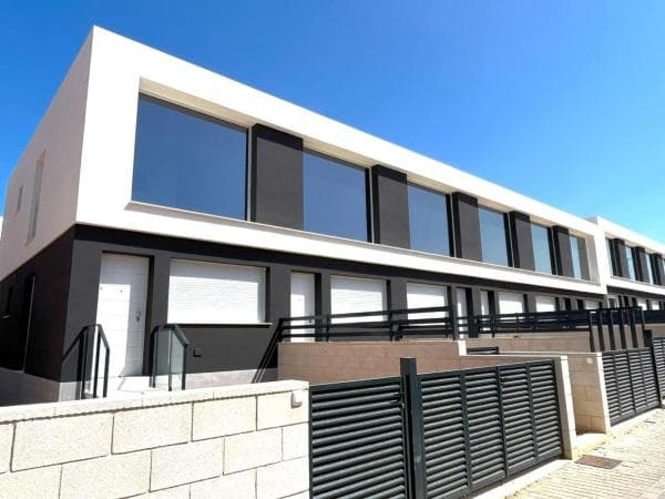 Chalet adosado photo 1