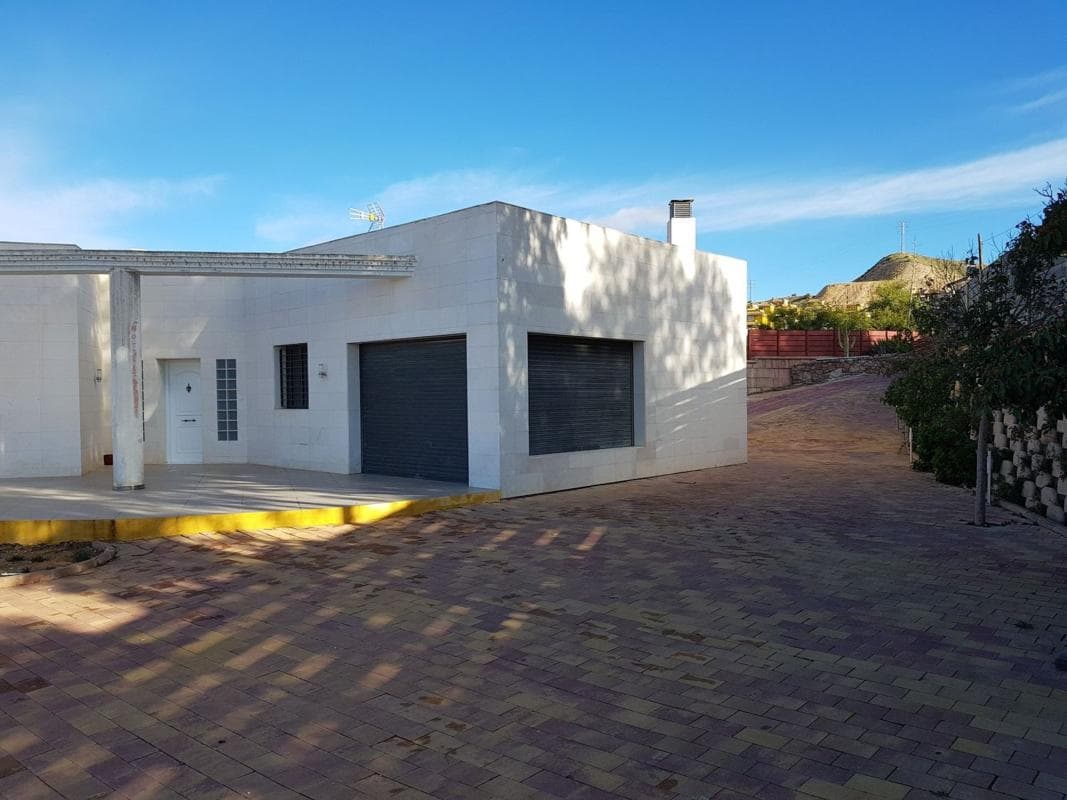 Property photo 4