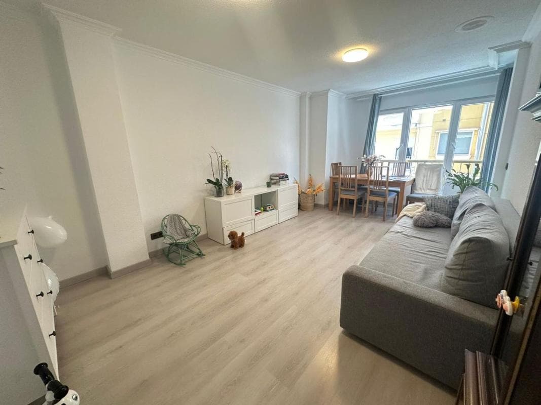 Venta de piso en Calle Antonio Pascual Quiles, Elche / Elx
photo 2