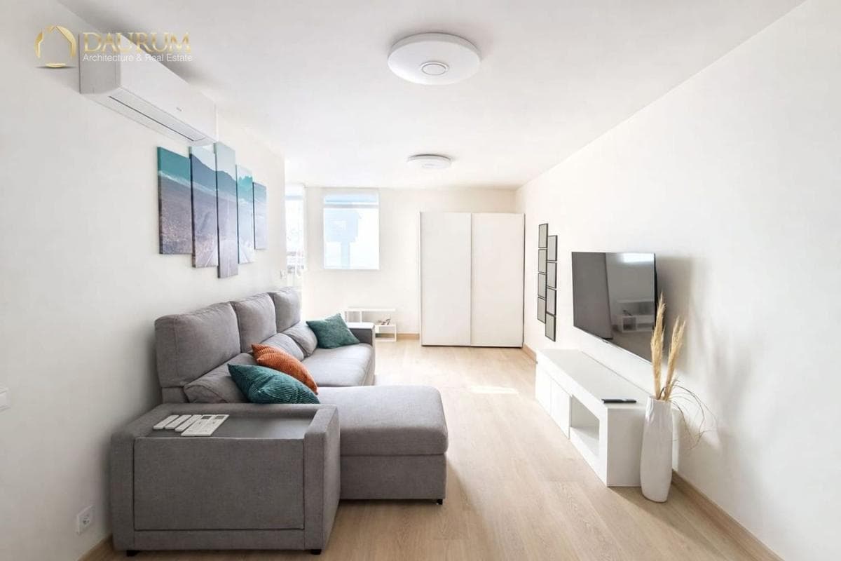 Venta de piso en Calle de Viena, Benidorm
photo 3