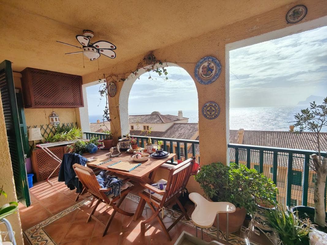 Venta de piso en Zona de Mascarat, Altea
photo 2
