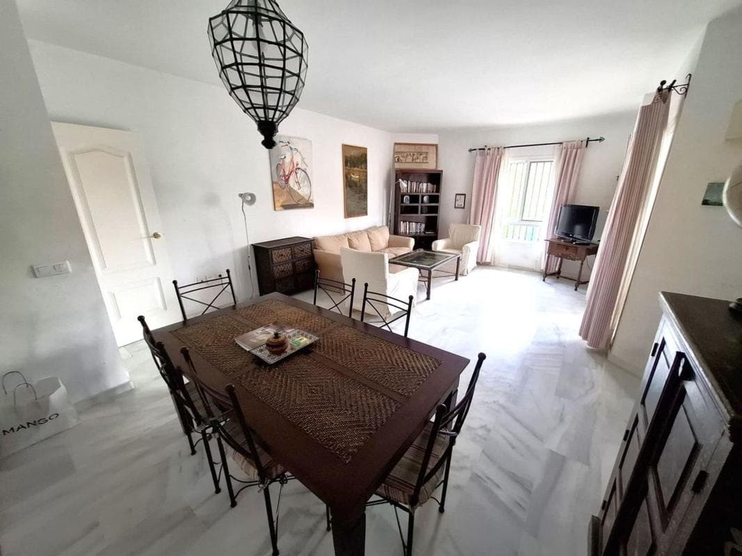Venta de piso en Urbanización Los Naranjos de Marbella, Marbella
photo 3