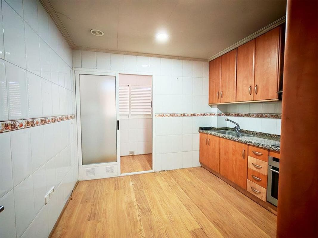 Venta de piso en Calle Rojales, 1, Elche / Elx
photo 5