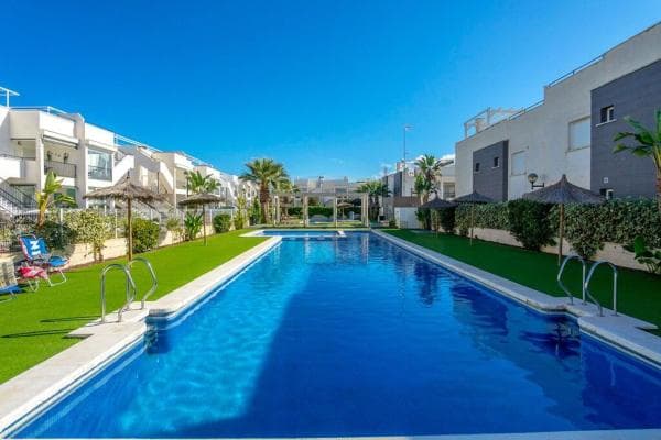 Ático en venta en Barrio Parque Acuático - Sector 25, Torrevieja photo 1