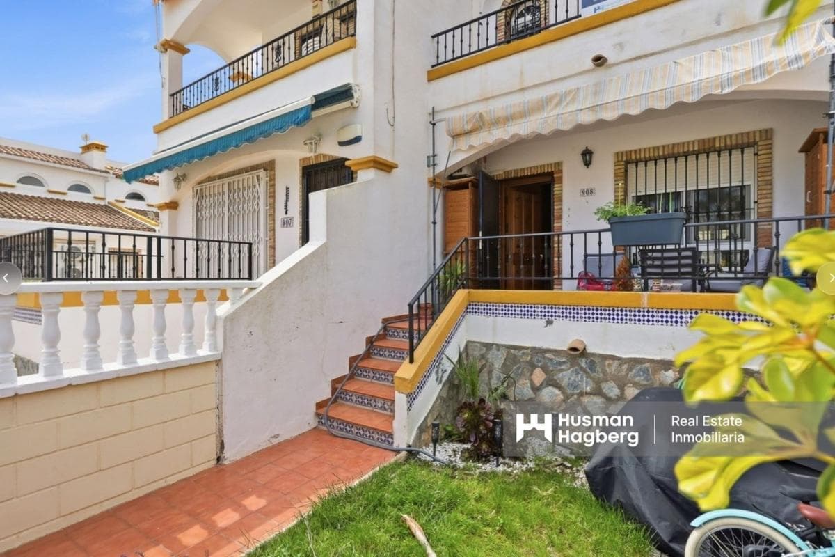 Sale of townhouse in Calle Almendra , Orihuela photo 4