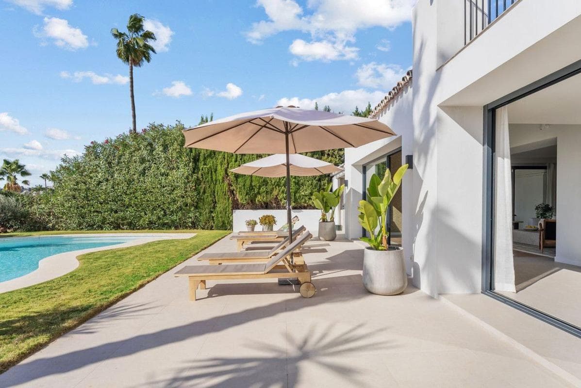 Sale of independent chalet in Calle Sirio, Marbella
photo 4