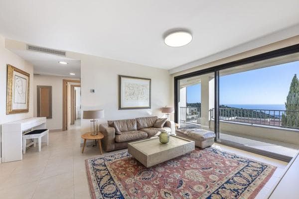 Venta de piso en Barrio Alto de los Monteros, Marbella
thumbnail 1