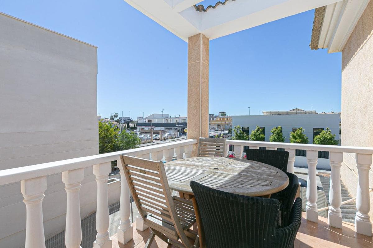 Penthouse sale in Barrio La Zenia, Orihuela photo 3