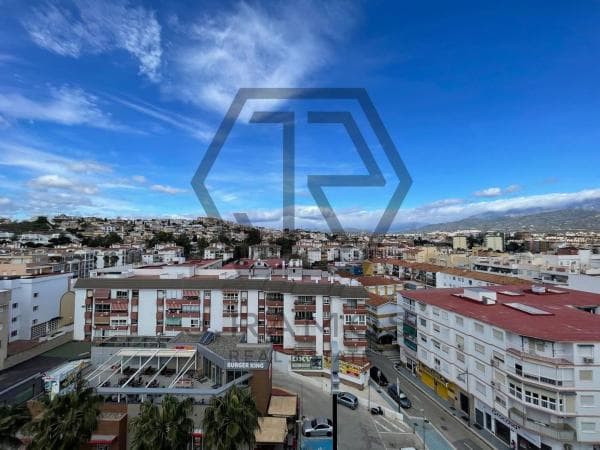 Sale of flat in Avenida de Andalucía, Vélez-Málaga
photo 1