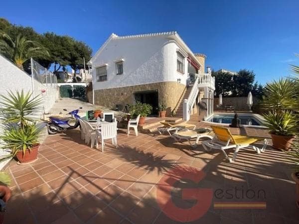 Casa de pueblo photo 1