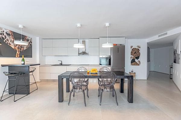 Venta de piso en Calle Muelle Ribera, 3, Marbella
thumbnail 1