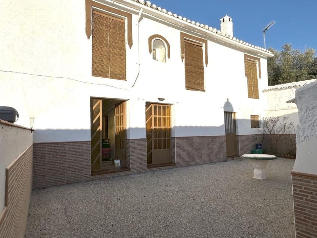 Propiedades en venta y alquiler en España photo 2
