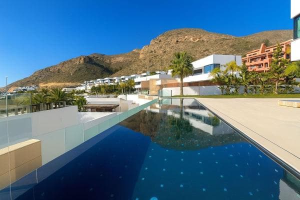 Chalet independiente en venta en Golf Bahía, Finestrat
thumbnail 1