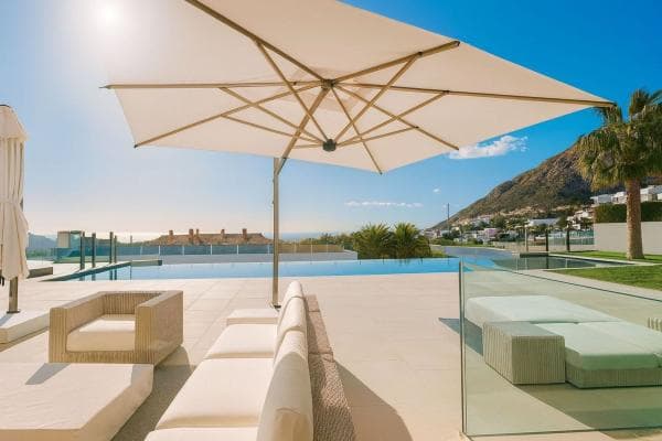Chalet independiente en venta en Golf Bahía, Finestrat
thumbnail 2