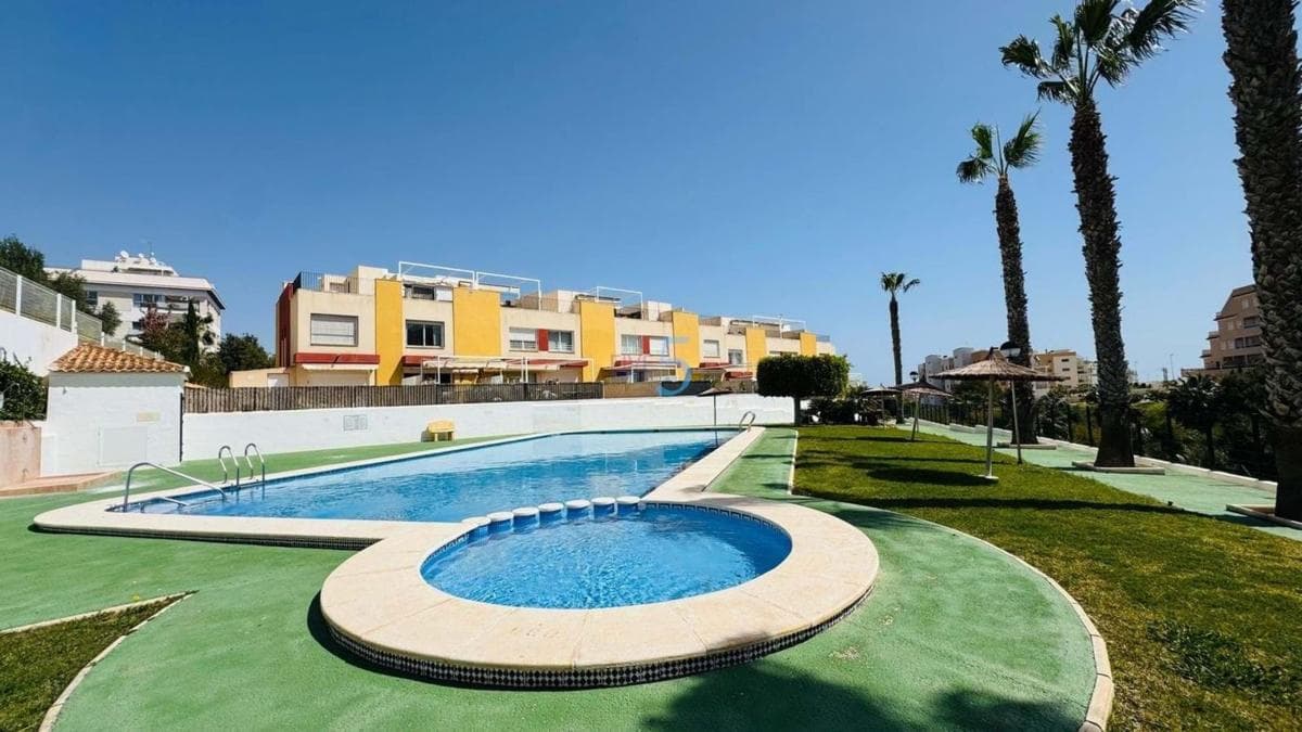 Venta de chalet independiente en Barrio Villamartín, Orihuela
photo 2
