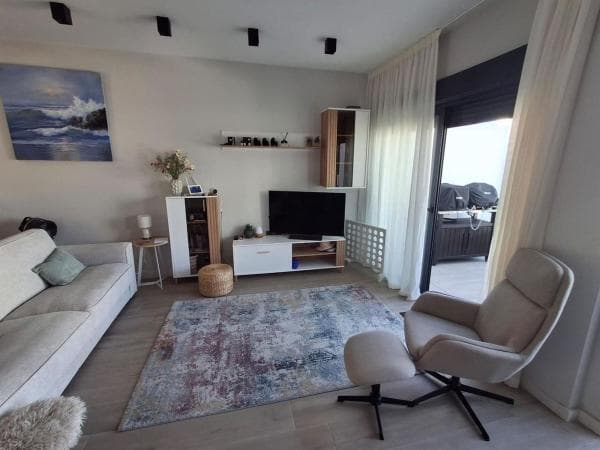 Chalet independiente en venta en Calle Campanario, Orihuela
thumbnail 2