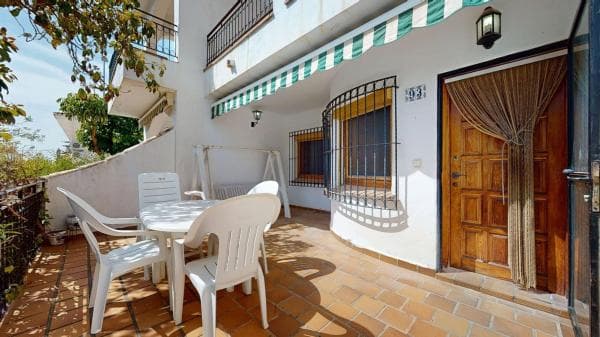 Chalet adosado en calle Dunas thumbnail 1
