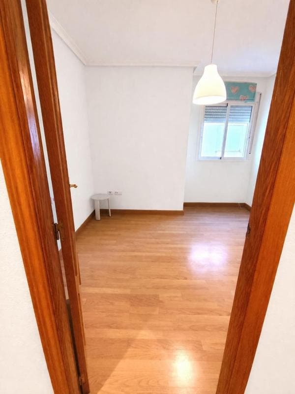 Venta de piso en Barrio La Florida Portazgo, Alicante / Alacant
photo 5