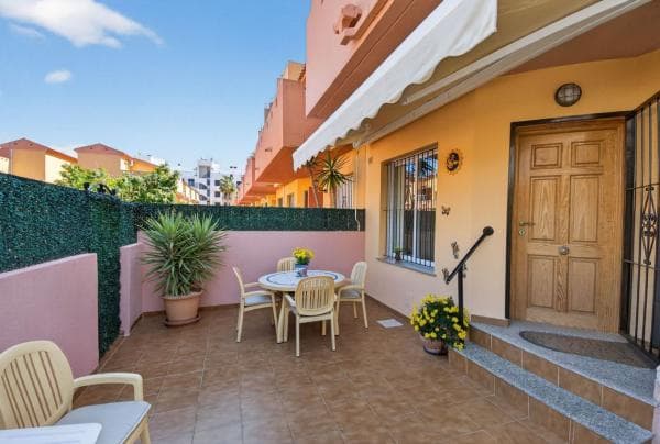 Chalet adosado en calle Tierra, 6 thumbnail 2
