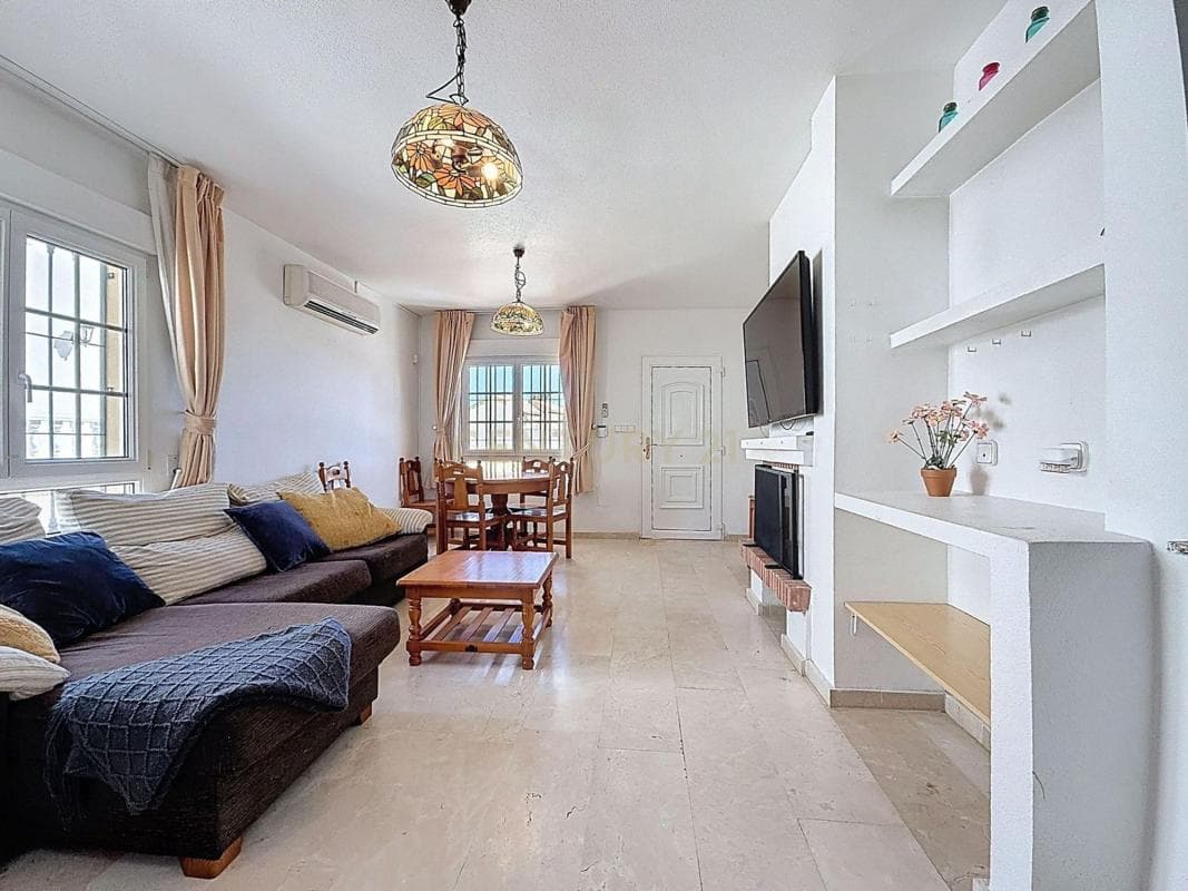 Venta de chalet adosado en Avenida Ramblas de Oleza, 216 , Orihuela photo 4