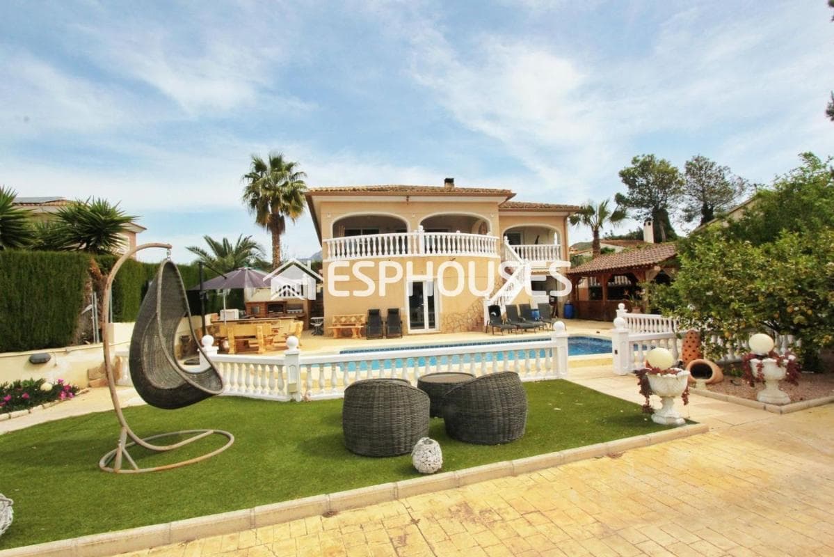 Property photo 3