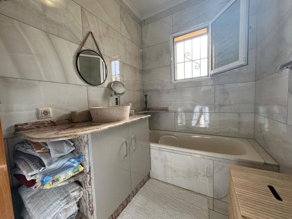 Chalet independiente en venta en San Fulgencio, San Fulgencio
thumbnail 2