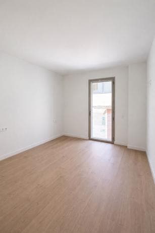 Venta de piso en Calle del Castell, 26, Rubí
thumbnail 2