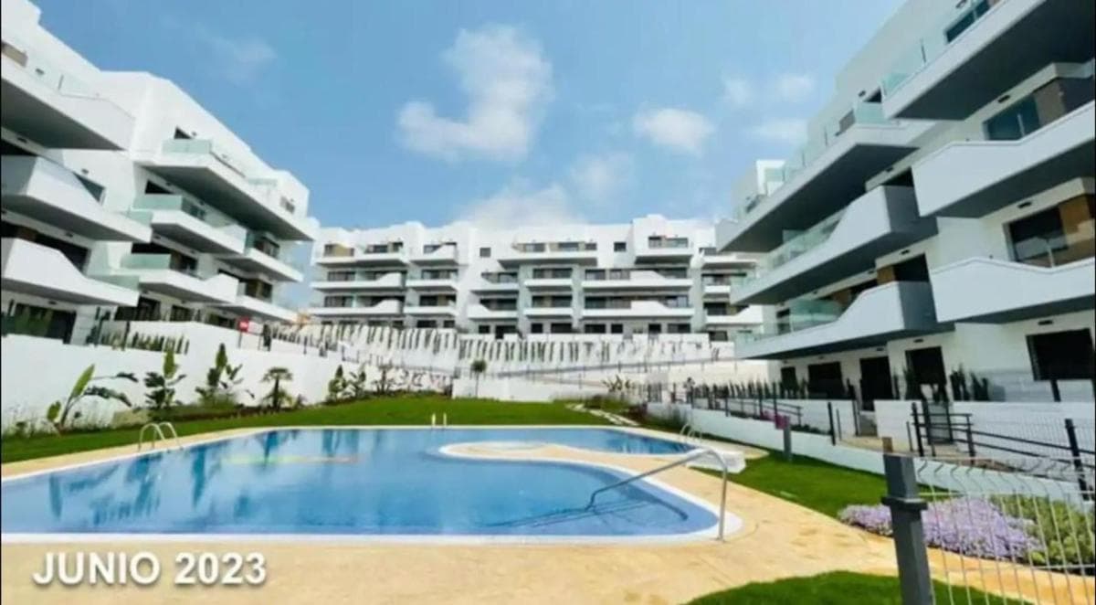 Venta de piso en Barrio Las Filipinas, Orihuela
photo 4