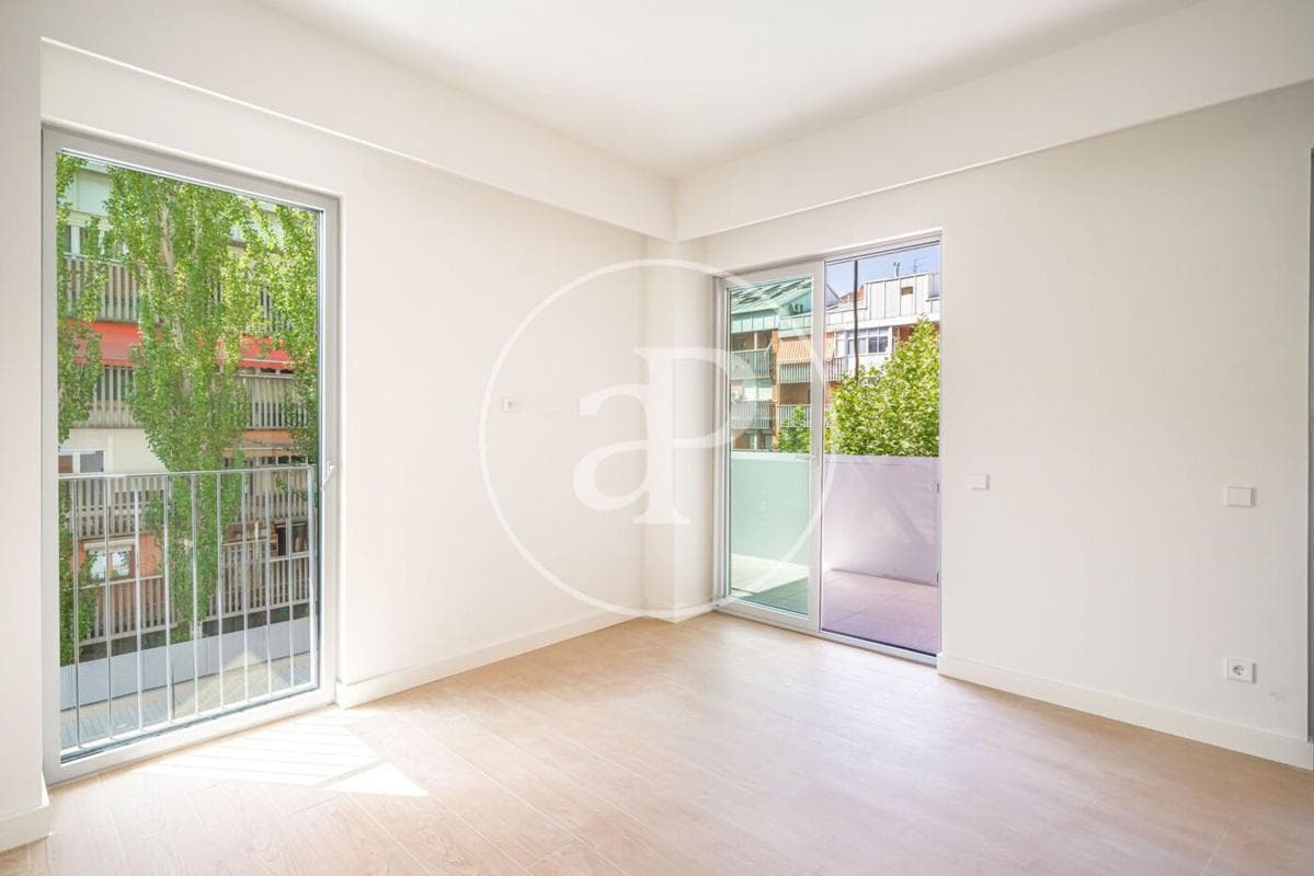 Продажа квартиры на Barrio San Juan Bautista, Мадрид
photo 3