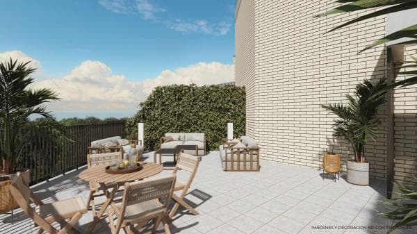 Venta de piso en Avenida Mayorazgo, 34, Madrid
thumbnail 2